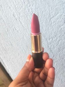 Oriflame GG Iconic Matte Lipstick SPF 15