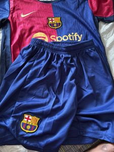 2024 Barcelona kit , 6-7 Yrs