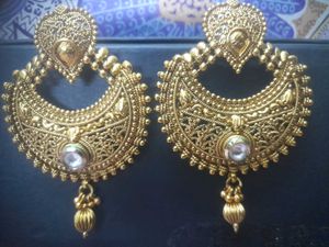 Golden Chandbali