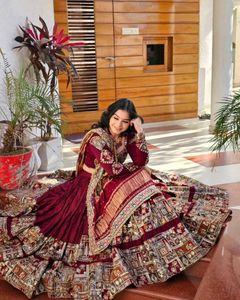 Lahenga Suits