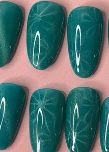 Emerald Aura – Handcrafted Press-On Nails