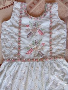 Nayra Set Embroidered  Dress