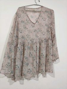Top In Foral Print