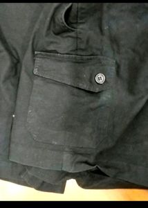 Black Cargo Type Shorts 🩳