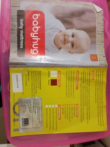 Babyhug Wooden Crib with Mattress