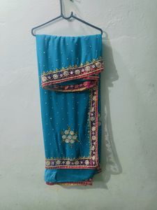 Saree With Small Size Blouse... Awesome Deal Just