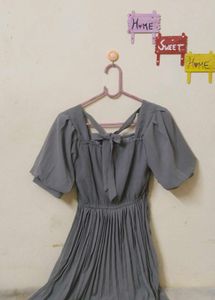 Gray Pleated Puff Sleeve Dress
