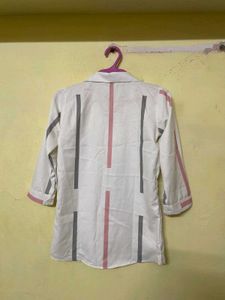 Women&#39;s White Shirt
