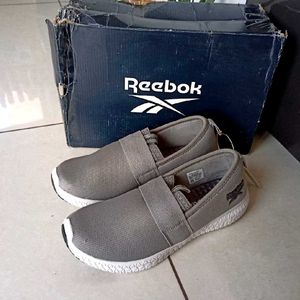 REEBOK WONDER SHOES