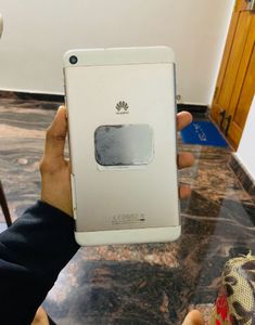 Huwai Media Pad Tab 4g