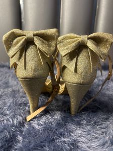 Cute Bow Golden Heels 💛
