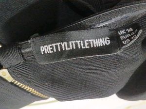 (800)Black Off-Shoulder Bra