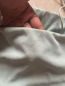 sleeveless crop tank top