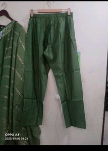 New mama bhanja Green Embroidered Kurta Set