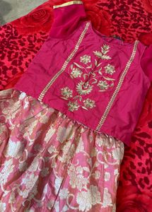 Avaasa Long Skirt And Top