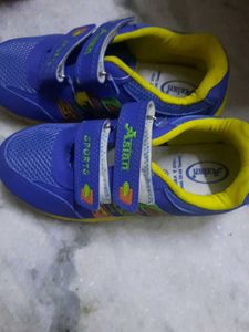 Kids&#39; Blue Asian Sports Shoes