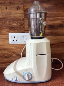 Bajaj typhoon mixer grinder