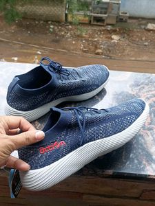 Action Sneakers