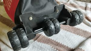 This Bag&#39;s Amazing Wheel Balance Make It Perfect