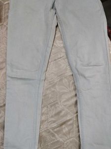 Light Blue Skinny Jeans; Fits Like A Dream✨