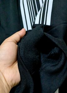 BLACK UNISEX HODDIE