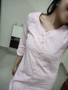 Avaasa Elegant Pink Chikankari Kurta