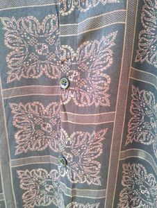 Patterned Men&#39;s Shirt