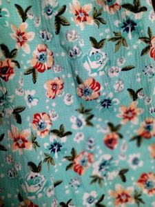 Pretty 🤩 Dress With Flower Pattern