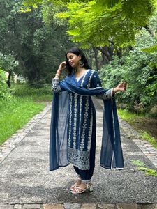 Elegant Blue Kurta 3- piece Set
