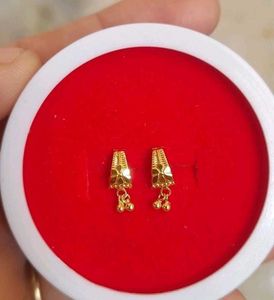 Beautiful New Flower Desine Earrings