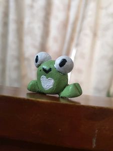 Clay Frog 🐸 Desk Buddy 💚
