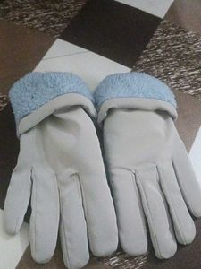 Grey Gloves