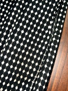 Black &amp; White Dotted Stole