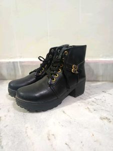 Beautiful Chunky Black Boots