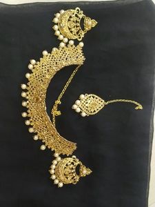 Choker Necklace Set Golden Colour