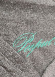 Sweater With Chain Style