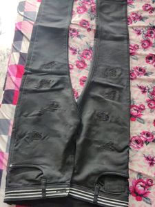 Black Jeans
