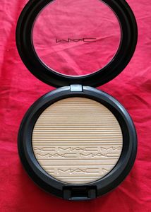 Mac Extra Dimension Skinfinish Highlighter