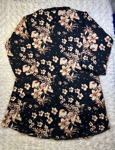 Mid Length Sleeve Black Top