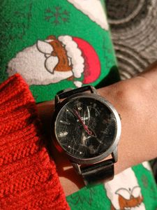 FOREST QUARTZ Wrist Watch ⌚️