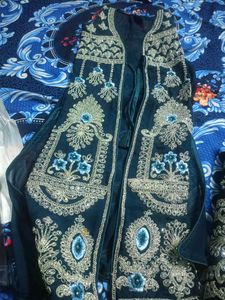 Elegant Embroidered Kurti