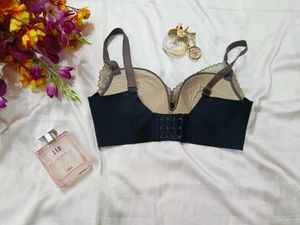 🇭🇲💫💗 Elegant Lace Bra