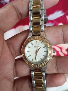 Dkny Orignal Women&#39;s Mother Pearl Dial Watch