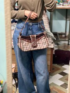 Daks shoulder Bag