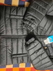 Columbia Puffer Jacket - Stylish &amp; Warm