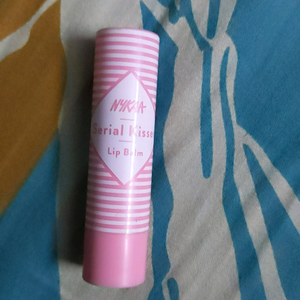 Forest Essentials sanitizer +  the faceshop hand cream + jewelry box ( with mirror)