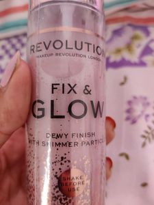 Makeup Revolution London Fix And Glow Spray