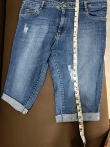 Branded Capri Knee Length From Kraus Brand