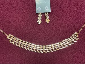 Elegant Crystal Necklace &amp; Earring Set