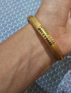 Gold Tone Bangle